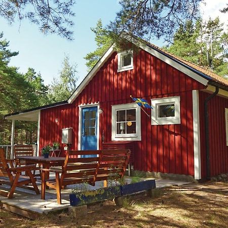 Stunning Home In Yngsjoe With Wifi Exterior foto